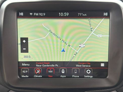 Used 2023 Jeep Renegade Latitude AWD/4WD image 30