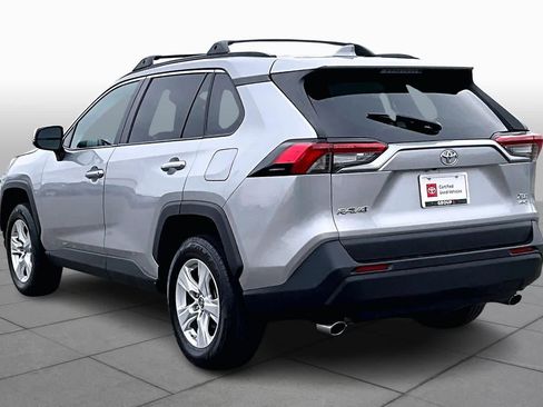 Used 2019 Toyota RAV4 XLE w/ Convenience Package image 11