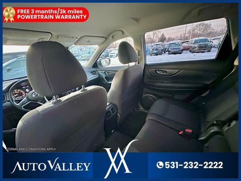 Used 2020 Nissan Rogue SV image 22