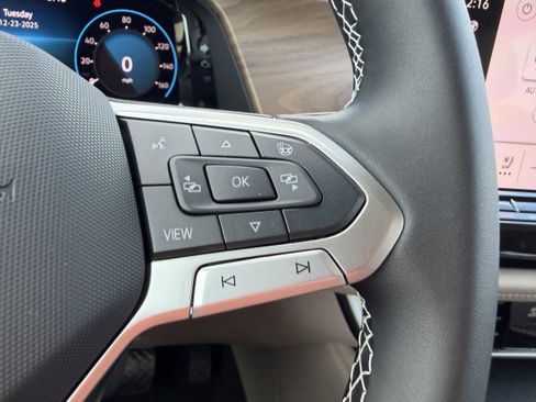 New 2026 Volkswagen Atlas SE image 24