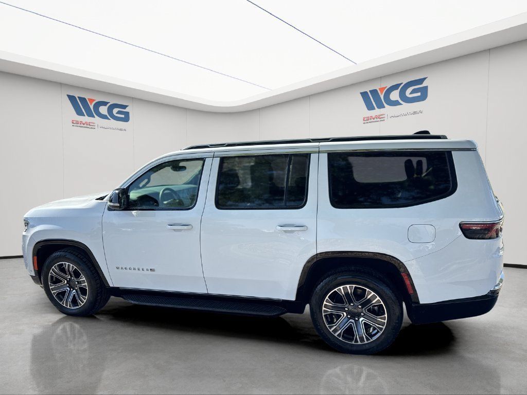 Used 2024 Jeep Wagoneer Series II w/ Flexible Seating Group AWD/4WD image 6