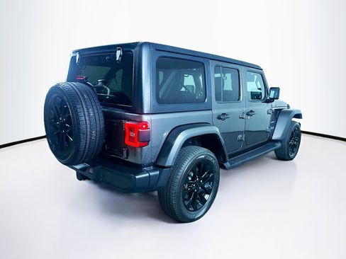 Used 2023 Jeep Wrangler Unlimited Sahara AWD/4WD image 9