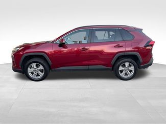Used 2025 Toyota RAV4 XLE FWD video 2