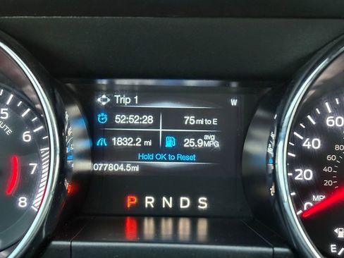 Used 2015 Ford Mustang Premium image 30