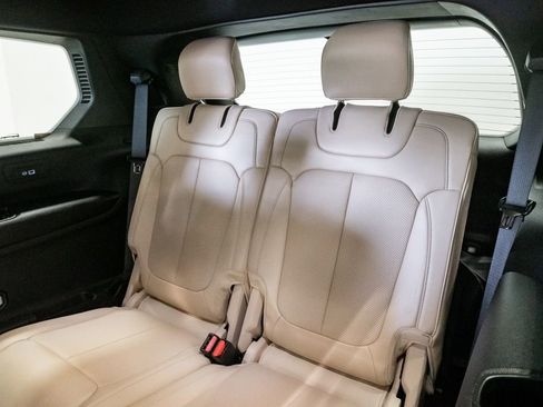New 2025 Jeep Grand Cherokee L Limited w/ Luxury Tech Group II AWD/4WD image 26