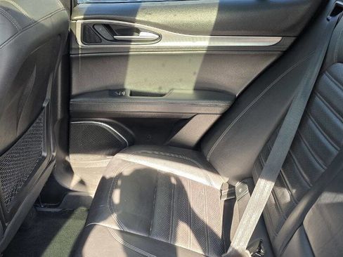 Used 2018 Alfa Romeo Stelvio Ti Sport image 15