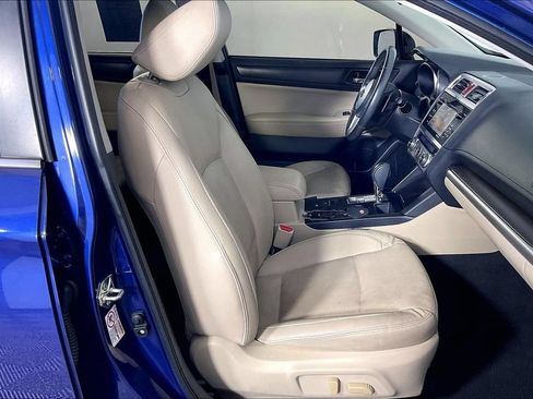 Used 2017 Subaru Legacy 2.5i Limited AWD/4WD image 10