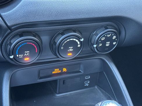 Used 2024 MAZDA MX-5 Miata Sport image 18