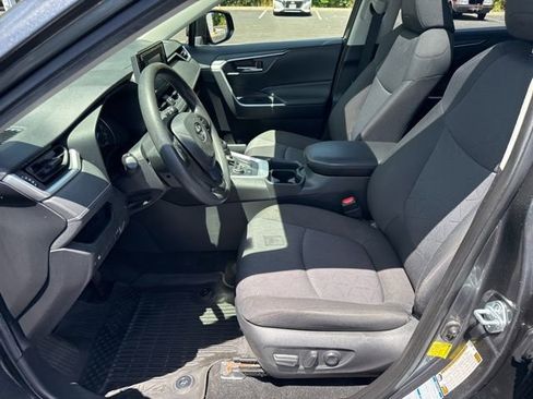 Used 2021 Toyota RAV4 XLE w/ Convenience Package AWD/4WD image 11