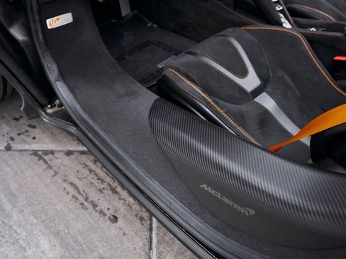 Used 2024 McLaren 750S image 36