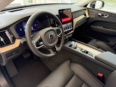 New 2026 Volvo XC60 B5 Ultra w/ Protection Package Premier AWD/4WD image 13