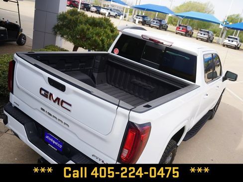 Used 2024 GMC Sierra 1500 AT4 w/ Technology Package AWD/4WD image 15