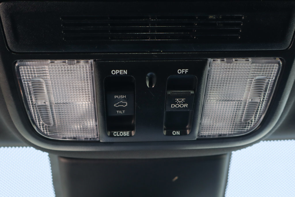 Used 2023 Honda Odyssey Sport image 31
