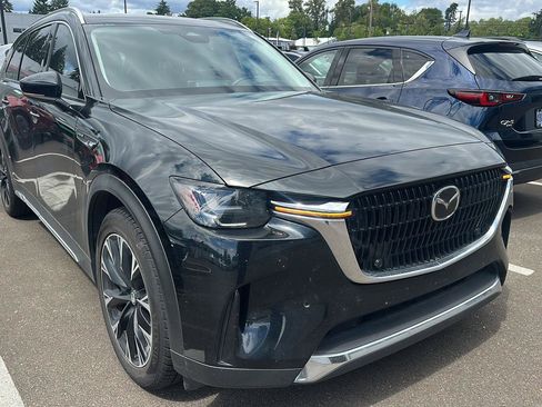 Used 2024 MAZDA CX-90 Plug-In Hybrid w/ Premium Pkg AWD/4WD image 3