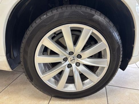 Used 2017 Volvo XC90 T6 Momentum w/ Vision Package AWD/4WD image 17