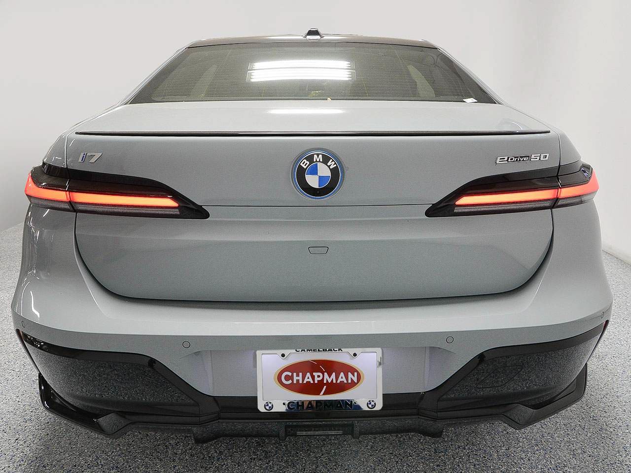 Used 2026 BMW i7 eDrive50 w/ M Sport Package RWD image 4
