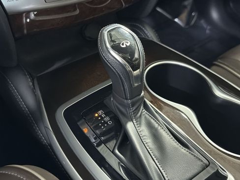 Used 2019 INFINITI QX60 Luxe w/ Sensory Package FWD image 23