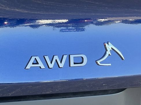 Certified 2025 Nissan Murano SL image 2