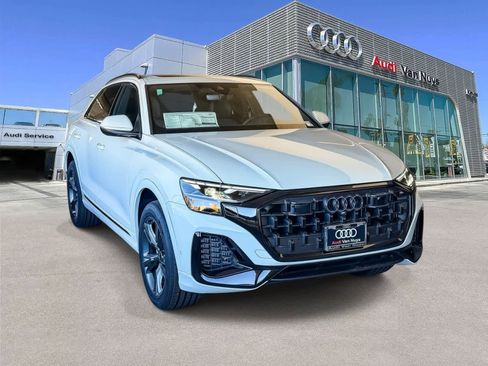 New 2026 Audi Q8 Premium image 3