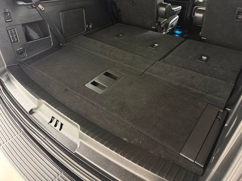 Used 2019 Ford Expedition Platinum RWD image 81