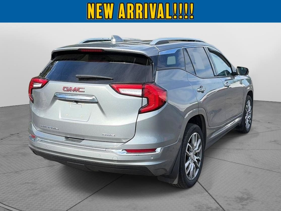Used 2023 GMC Terrain Denali AWD/4WD image 7