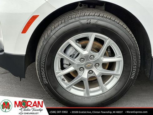 Used 2024 Chevrolet Equinox LT image 32