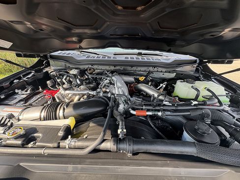 New 2027 Ford F350 XLT w/ XLT Premium Package AWD/4WD image 13