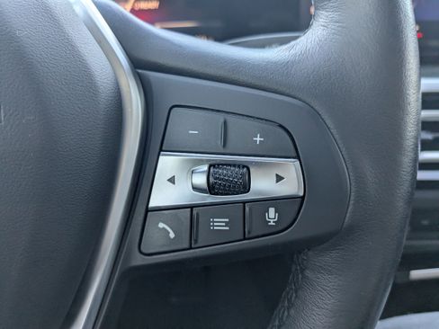 Used 2023 BMW i4 eDrive40 w/ Premium Package image 31