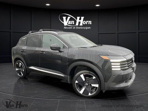 New 2026 Nissan Kicks SR w/ Cold Weather Package image 1