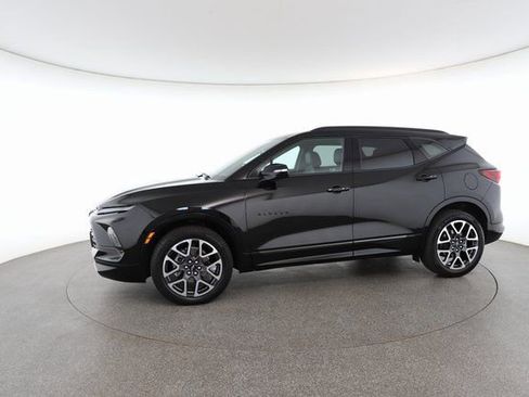 Used 2025 Chevrolet Blazer RS image 5