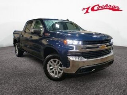 Used 2022 Chevrolet Silverado 1500 LT w/ Z71 Off-Road Package image 1