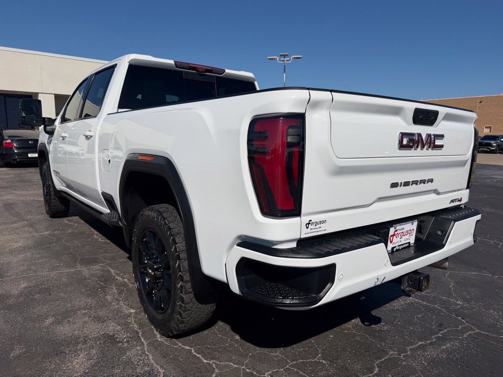 Used 2024 GMC Sierra 2500 AT4 w/ AT4 Premium Plus Package AWD/4WD image 14