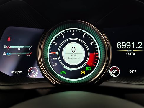 Used 2017 Aston Martin DB11 V12 RWD image 30
