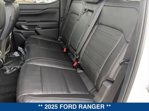New 2025 Ford Ranger Lariat w/ Black Appearance Package image 17