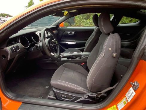 Used 2020 Ford Mustang Coupe w/ Equipment Group 101A RWD image 9