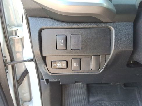 Used 2021 Toyota Tacoma SR5 w/ Technology Package image 36