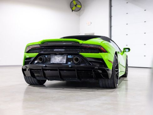 Used 2023 Lamborghini Huracan EVO AWD/4WD image 4