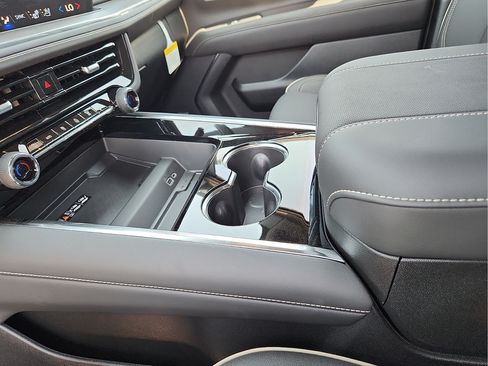 New 2026 Chevrolet Tahoe Premier AWD/4WD image 25