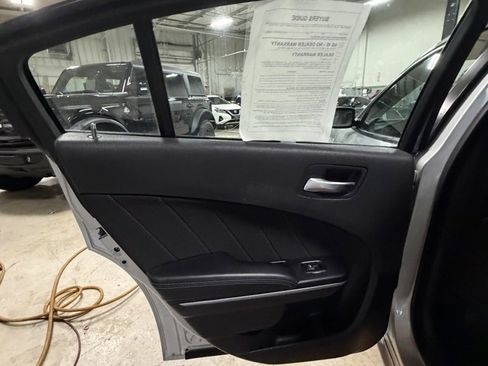 Used 2022 Dodge Charger SXT image 12