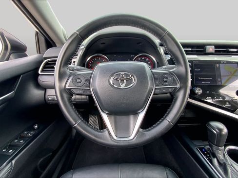 Used 2019 Toyota Camry XSE FWD image 6