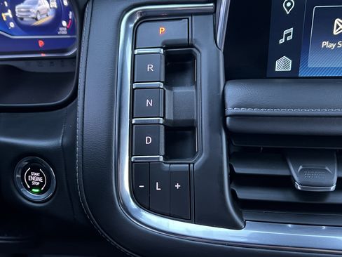 Used 2023 Chevrolet Tahoe Z71 image 35