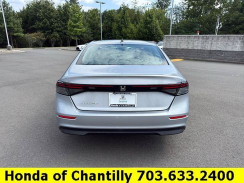 Certified 2023 Honda Accord EX image 6