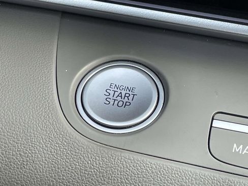 Used 2025 Hyundai Elantra SEL image 35