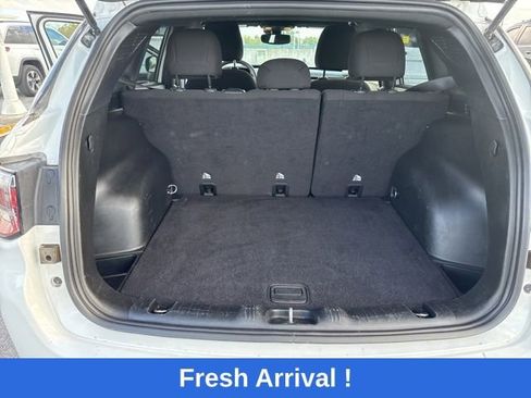Used 2023 Jeep Compass Sport image 12