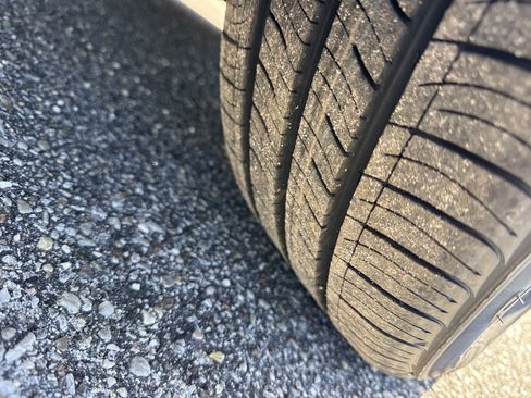 Certified 2022 Hyundai Elantra SEL w/ Preferred Accessory Package image 9