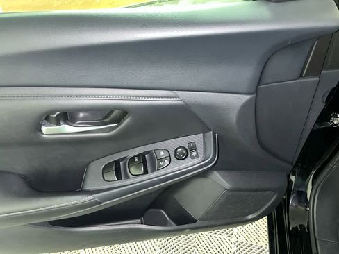 Used 2024 Nissan Sentra SV image 13