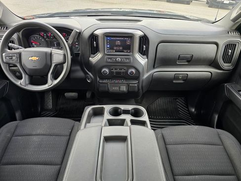 Certified 2023 Chevrolet Silverado 1500 Custom image 5
