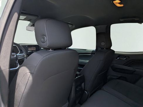 New 2026 GMC Canyon Elevation w/ Convenience Package image 12