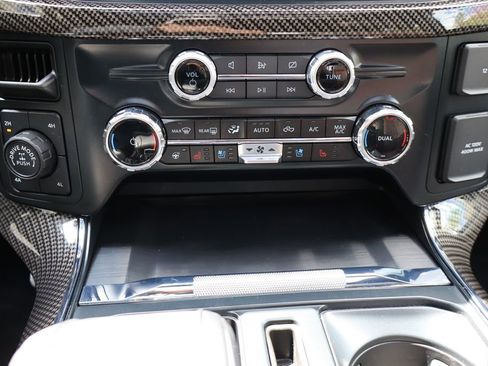 Used 2024 Ford F150 Lariat w/ Equipment Group 502A High AWD/4WD image 10