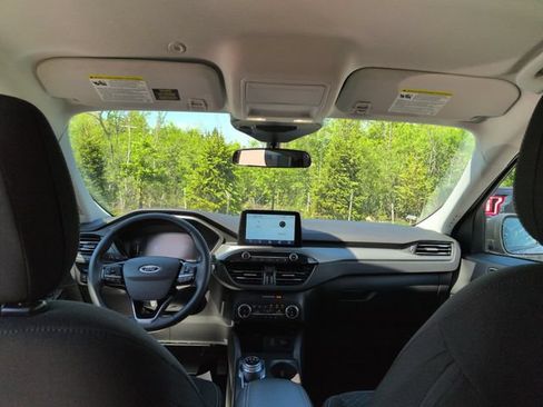 Certified 2024 Ford Escape Active AWD/4WD image 36
